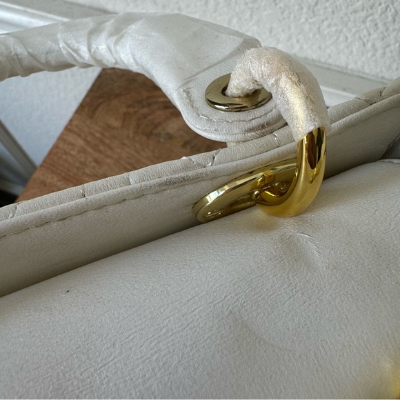 *READ PU | White Gold Quilted Small Lady Bag Crossbody Satchel S7 - Picture 12 of 16